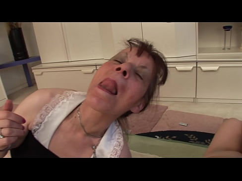 ❤️ Kaksi isoäitiä ja yksi isoisä kolmestaan ️❌ Seksivideo at us ❌❤